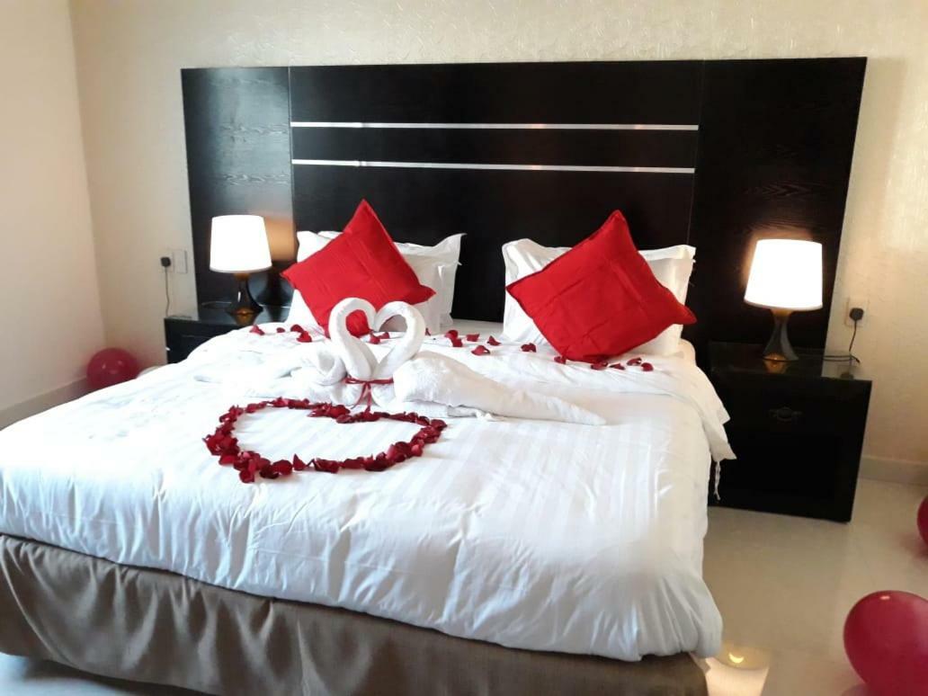 Blue Sands Palace Nadinah エクステリア 写真